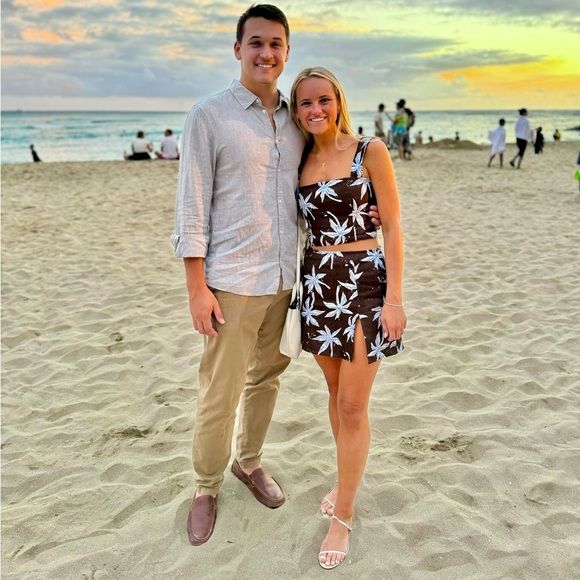 Reformation Vio Linen Top and Margot Linen Skirt in Date Palm - Picture 8 of 8